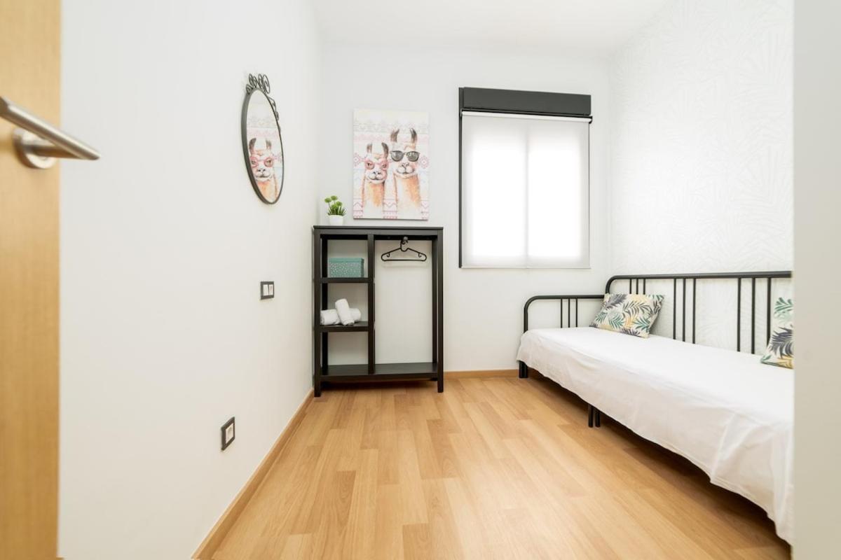 Apartament -malagasunapts- Stylish Centre Pool&parking Malaga